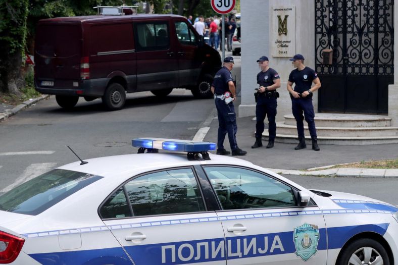 Sugrađanina pregazio automobilom nakon svađe na Tik-toku