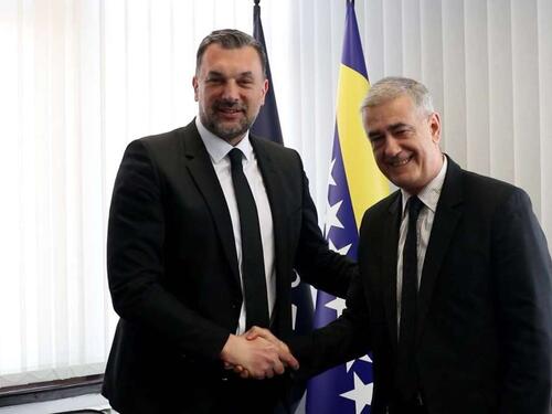 Šuhret Fazlić pristupio Narodu i Pravdi