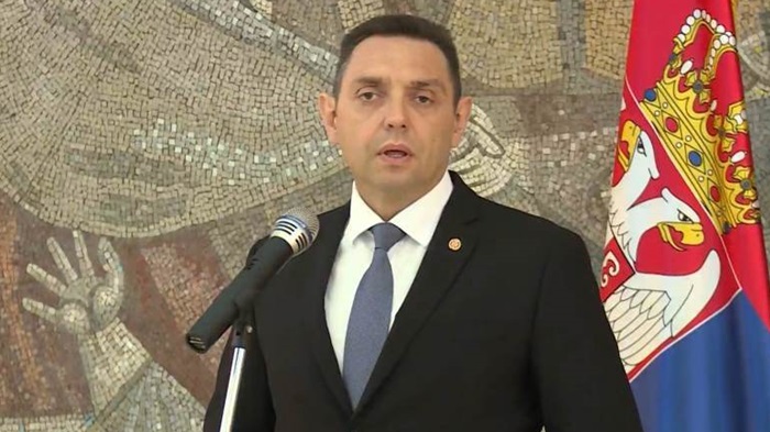 Sukob vojske i migranata u dva kampa, ispaljeni hici upozorenja