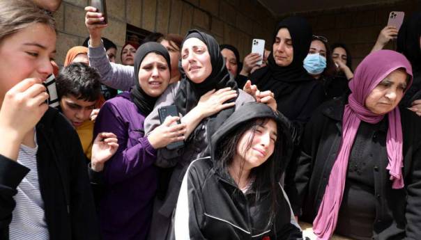 Sukobi potresaju Zapadnu obalu nakon ubistva palestinskog napadača u Izraelu