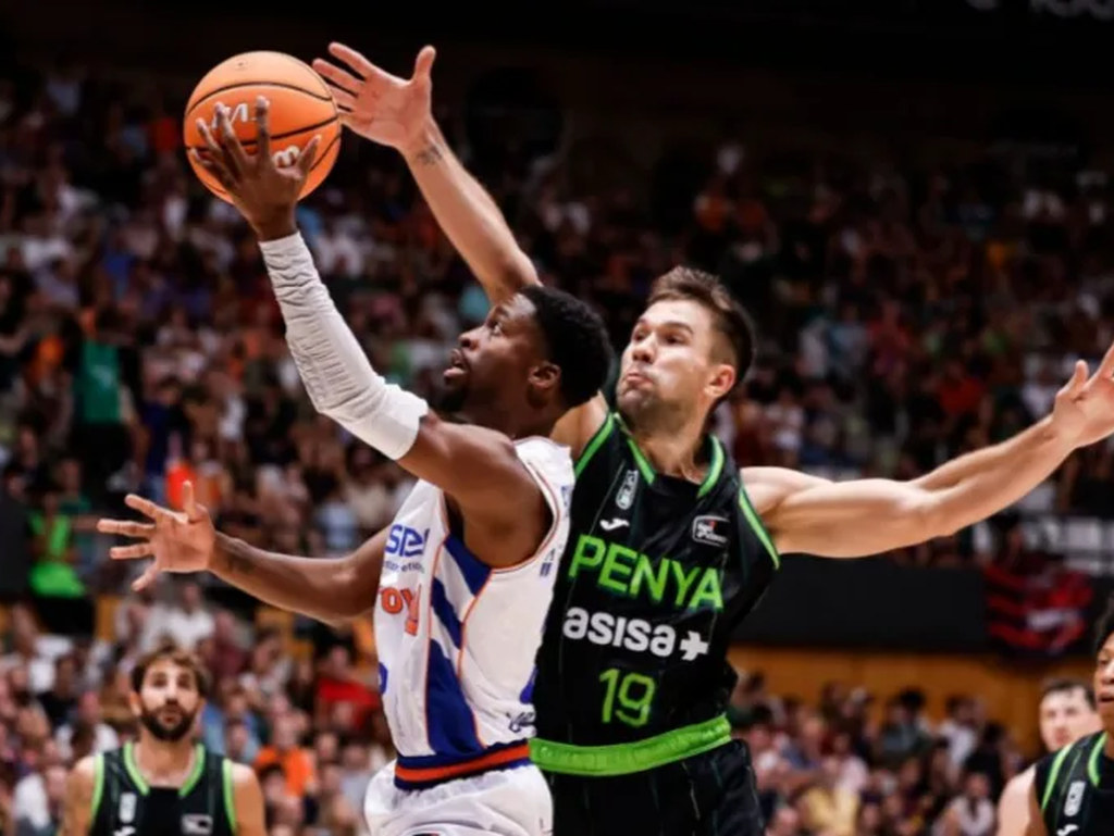 Sulejmanović zablistao u pobjedi Joventuta nad Barcelonom
