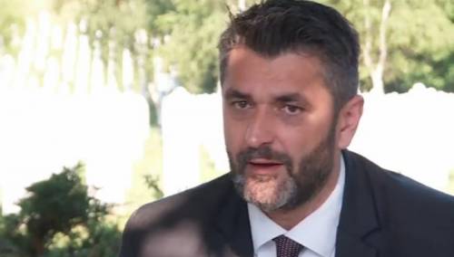 Suljagić: Civilizovan svijet na jednoj, negatori izolovani na drugoj strani