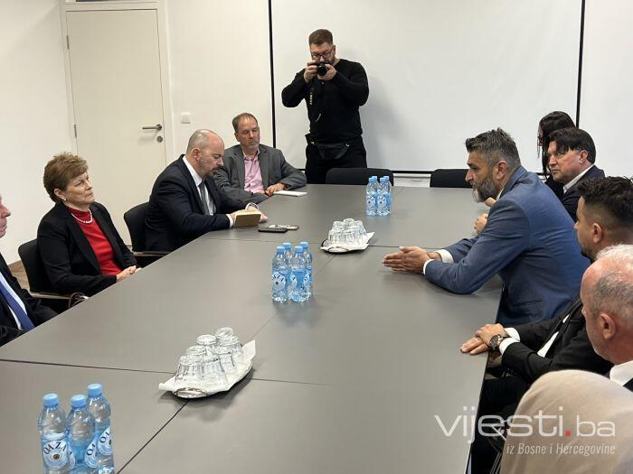 Suljagić se zahvalio senatorici Shaheen: Bili ste i ostali naši prijatelji