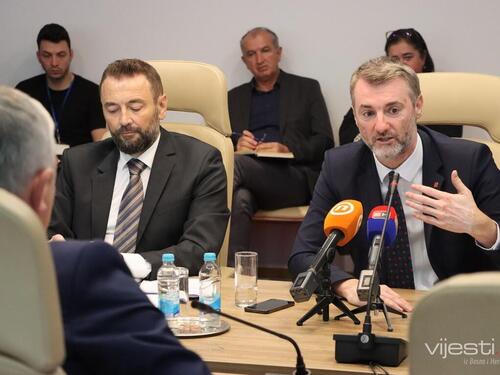 Sumnje u kriminal: Kome je homologacija u BiH donijela zaradu od 150 miliona KM