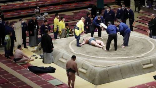 Sumo-borac slomio vrat i mjesec dana kasnije preminuo