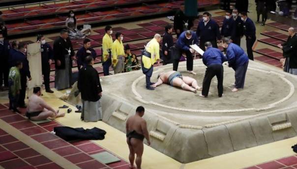 Sumo-borac slomio vrat i mjesec dana kasnije preminuo