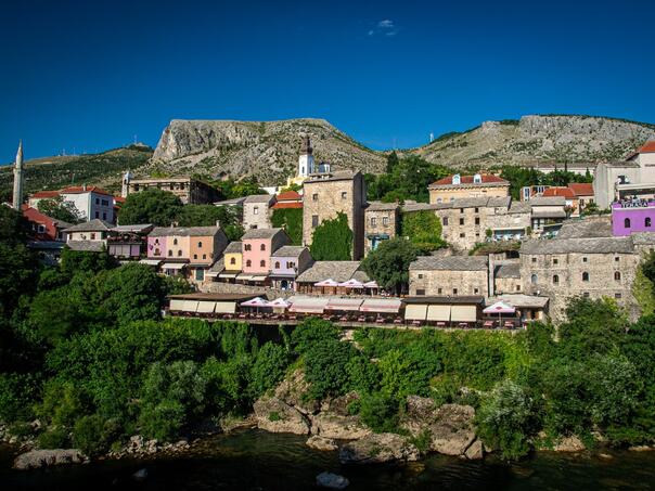 Sunčano jutro, poslijepodne naoblačenje