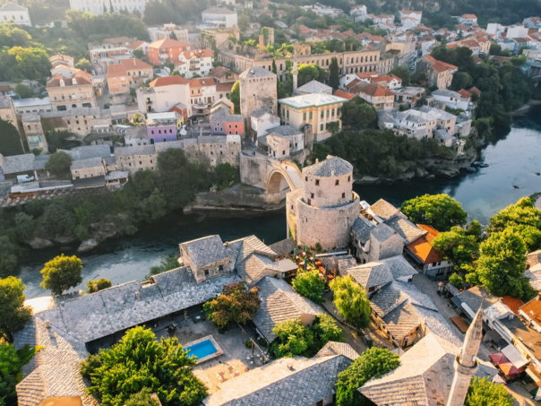 Sunčano jutro u BiH, na Bjelašnici 6, u Mostaru 15 stepeni