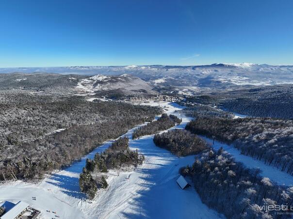 Sunčano jutro u BiH uz malu oblačnost, na Bjelašnici -9 stepeni