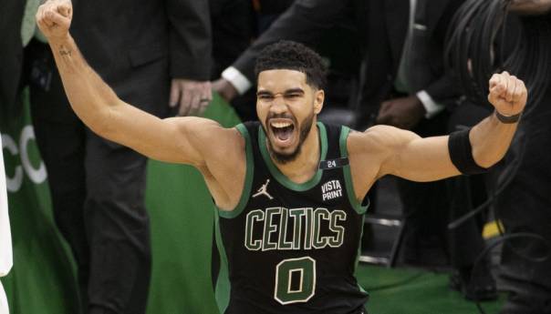 Suns, Heat, Bucks i Celtics poveli u serijama playoffa