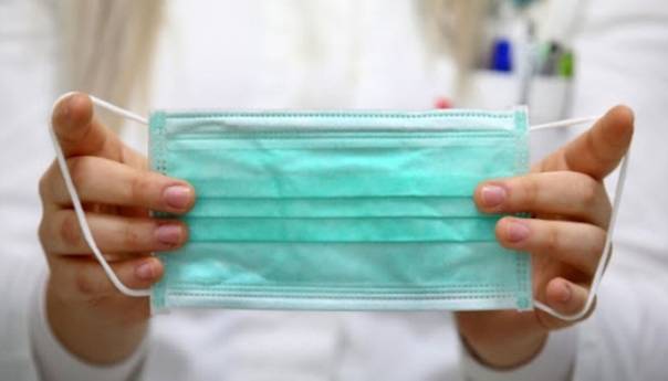 Supermarketi u Austriji besplatno dijele maske