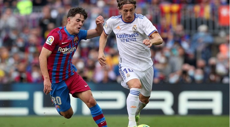 Supertalent Barcelone zarađuje kao da igra u Premijer lige BiH, Xavi pokrenuo inicijativu