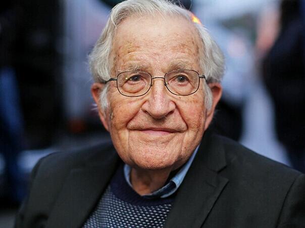 Supruga Noama Chomskog negirala navode o njegovoj smrti