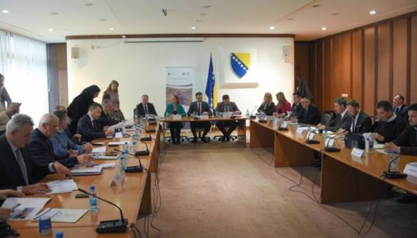 Suradnja s općinama i gradovima u FBiH za stambeno zbrinjavanje raseljenih