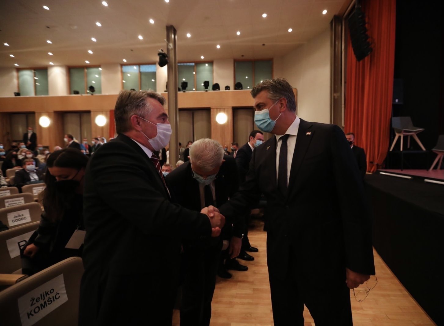 Susret Komšića i Plenkovića na Bledu