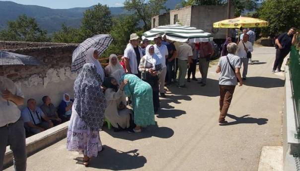 Šutnja u proteklih 30 godina je i opomena da se zlo može ponoviti