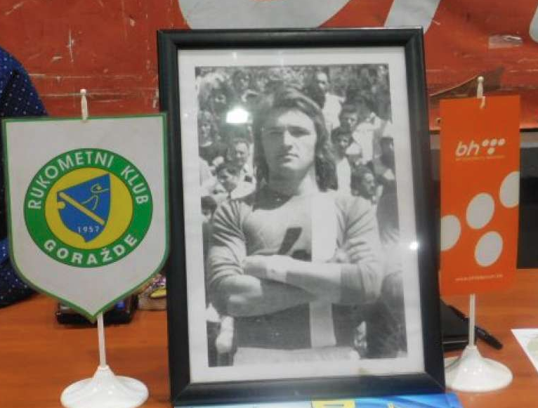 Sutra 28. internacionalni memorijalni rukometni turnir "Mirsad Hurić"