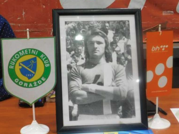 Sutra 28. internacionalni memorijalni rukometni turnir "Mirsad Hurić"