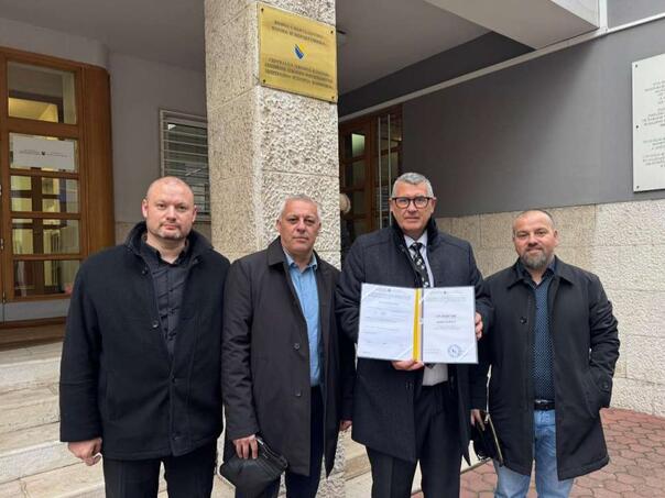 Sutra i zvanično kraj vladavine ratnog zločinca u V. Kladuši