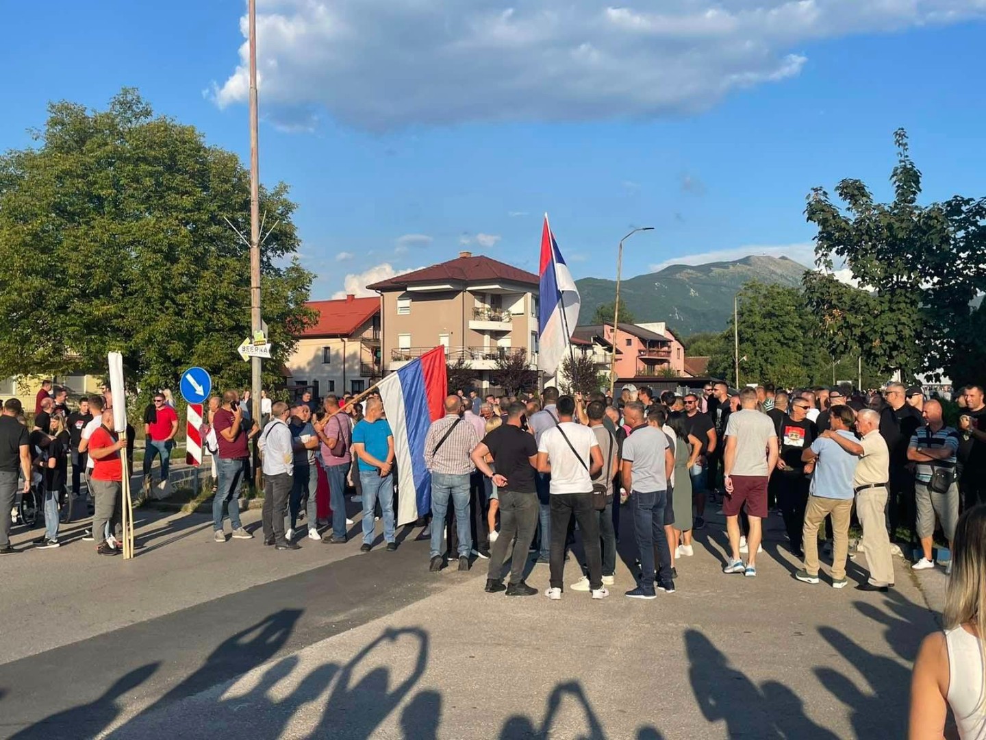 Sutra novi protest podrške Dodiku 'Granica postoji'