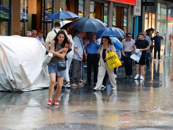 Sutra oblačno i nestabilno vrijeme, kiša i pljuskovi s grmljavinom