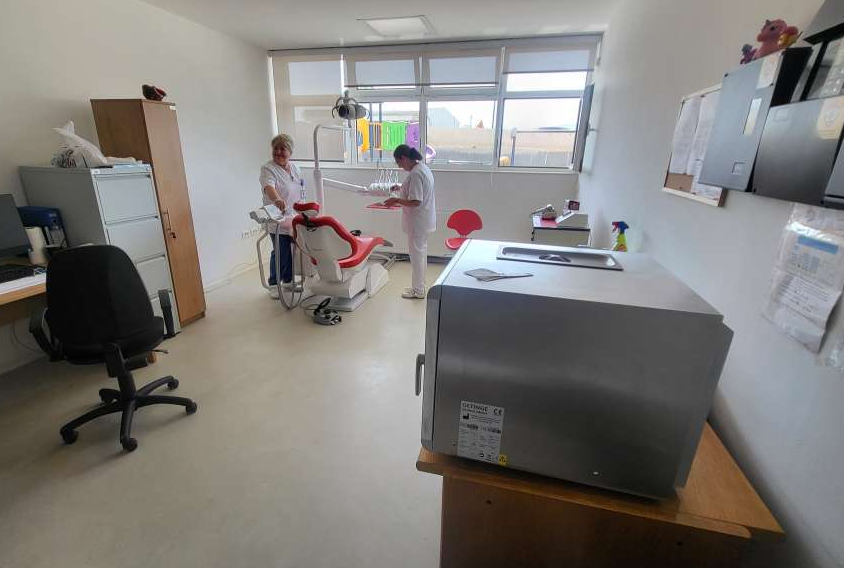 Sutra otvorenje stomatološke ambulante u OŠ "Umihana Čuvidina"