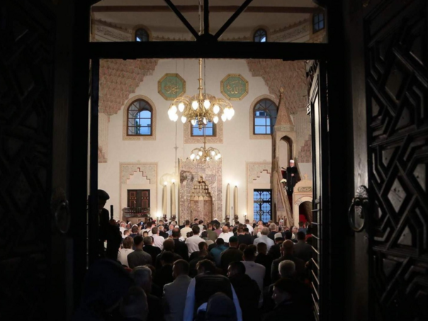 Sutra prvi dan Ramazanskog bajrama
