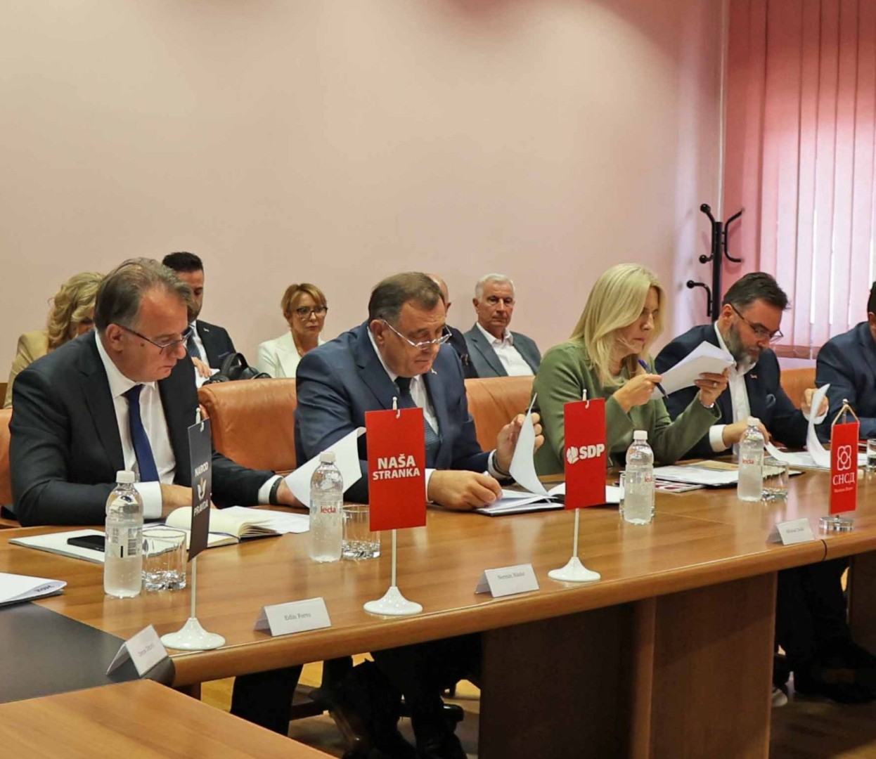 Sutra sastanak HDZ-a, SNSD i Trojke u Mostaru