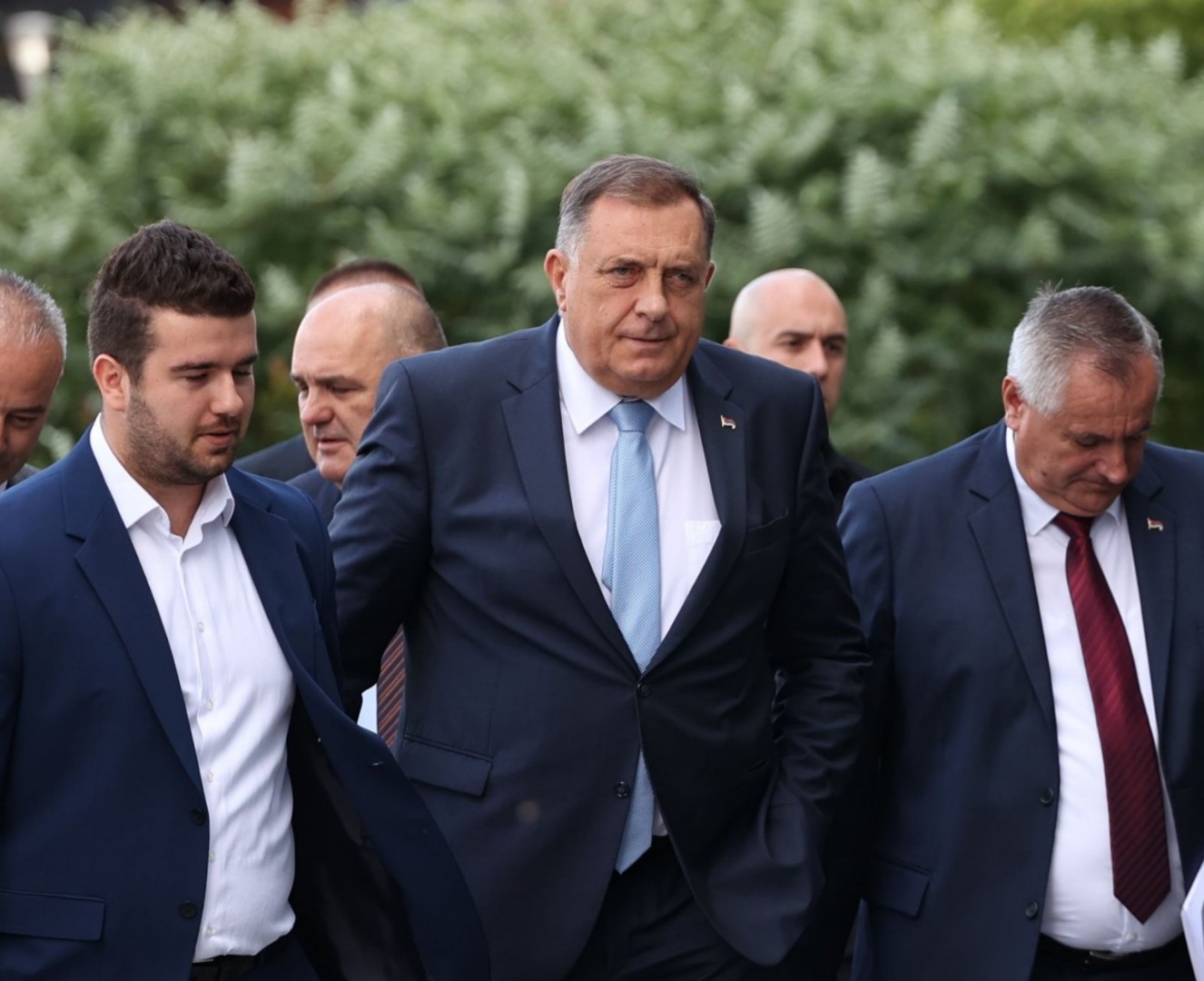 Sutra sastanak SNSD-a, HDZ-a i Trojke, prije sastanka Dodik na Sudu BiH