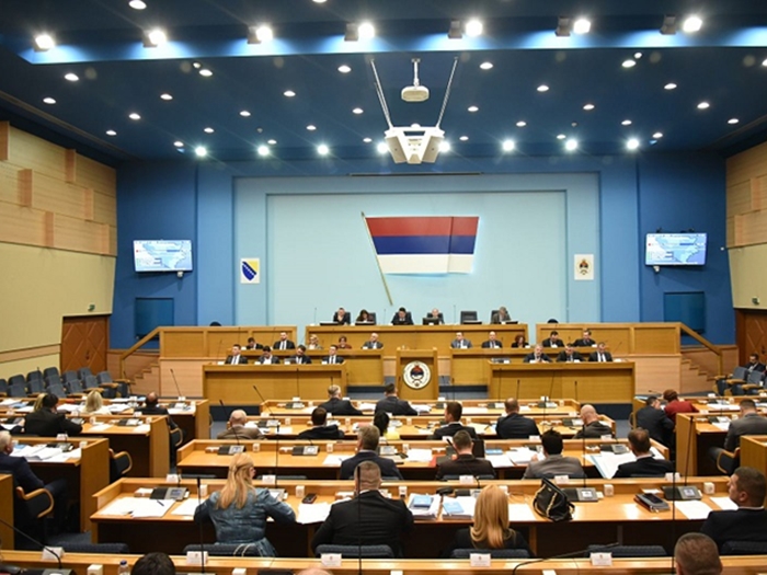 Sutra sjednica NSRS: Raspravlja se o vetu Cvijanović