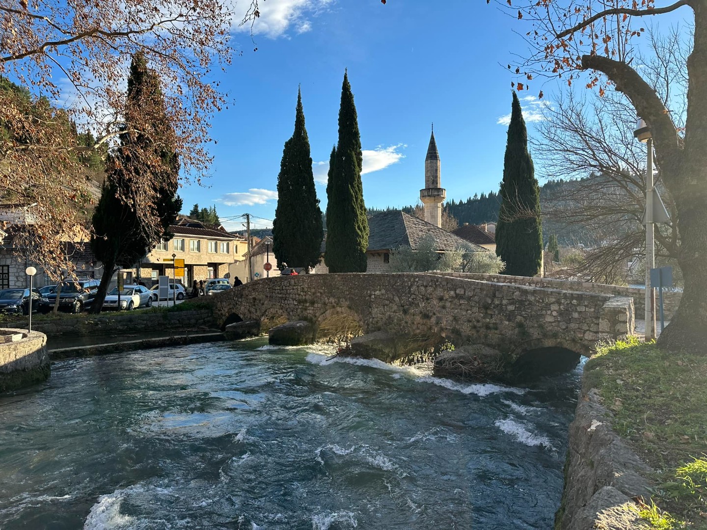 Sutra sunčano u cijeloj BiH, temperature na jugu do 28 stepeni