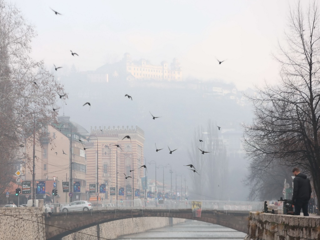 Sutra u BiH pretežno oblačno, jutarnje temperature od 2 do 8, dnevne od 10 do 16 stepeni