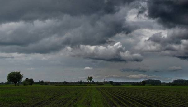 Sutra u Bosni umjereno do pretežno oblačno, u Hercegovini umjerena naoblaka
