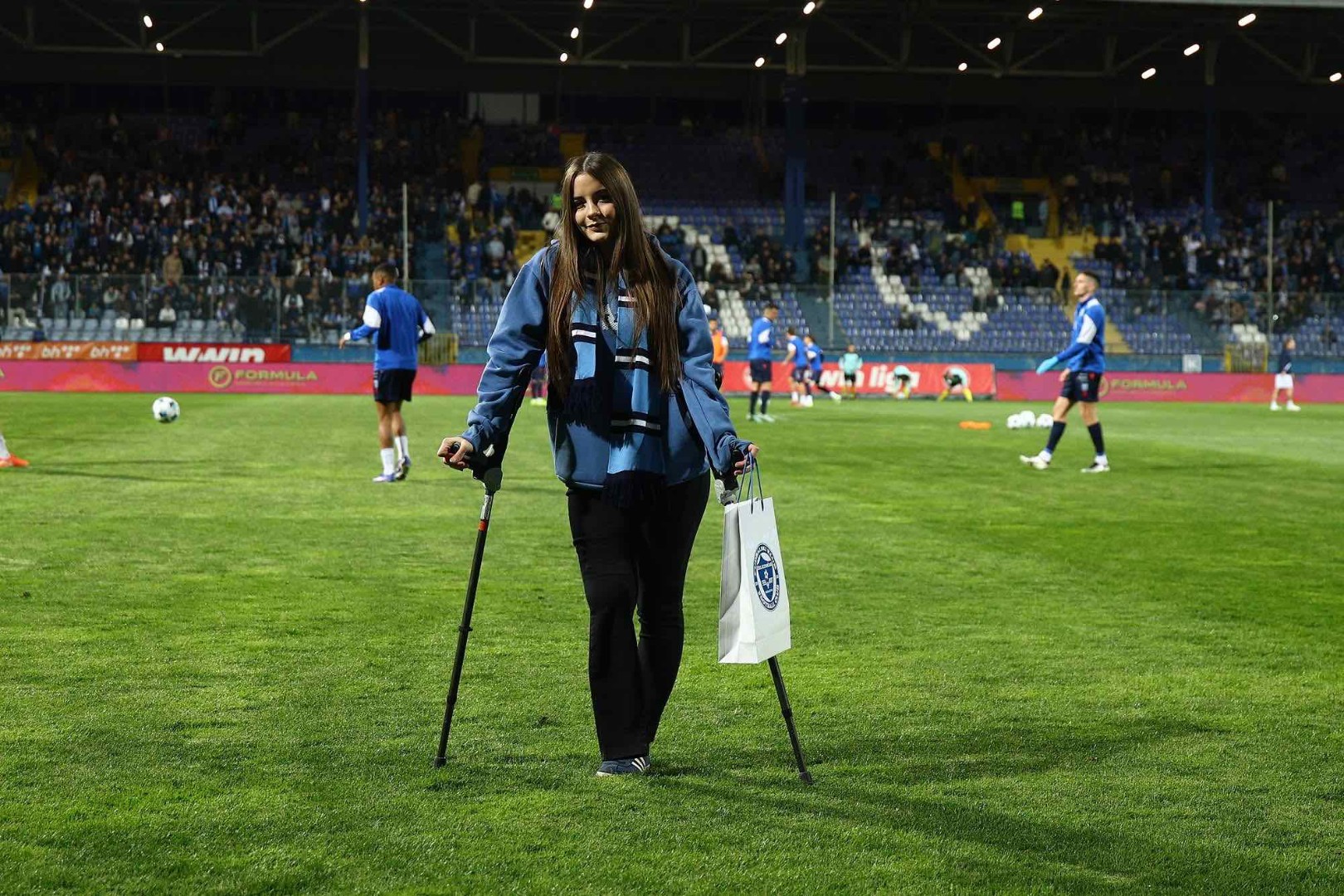 Suze i aplauzi na Grbavici: Povratak male heroine Elle Jovanović