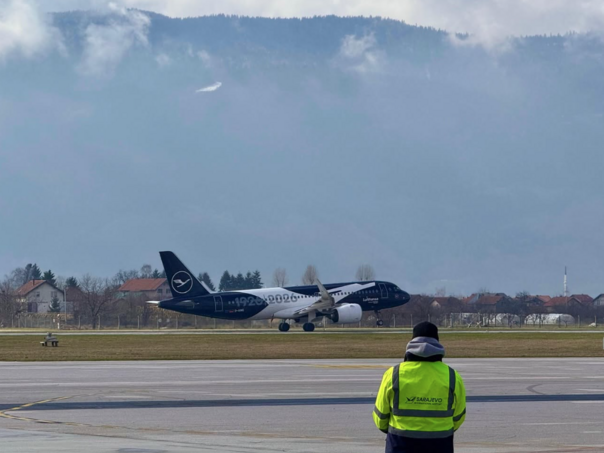 Sva četiri bh. aerodroma traže moratorij na BHDCA taksu