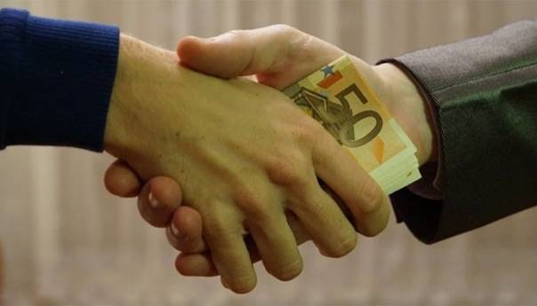 Švajcarska će oporezivati i mito