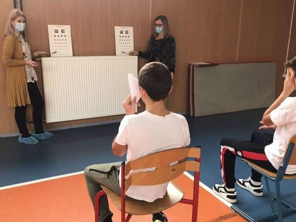 Svaki deseti osnovac u ZDK ima probleme s vidom