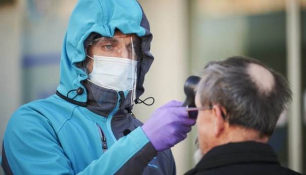 Svaki peti čovjek u opasnosti od težeg oblika Covida-19