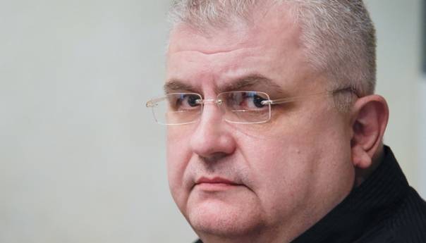 Sve dok su Mladićeve slike na protestima ne vjerujem u promjene u Srbiji