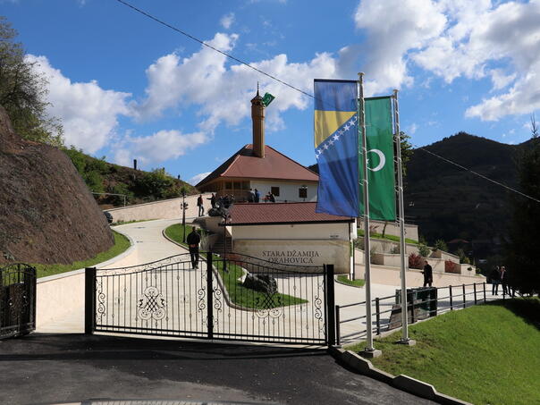 Sve je spremno za svečano otvorenje Stare džamije u Orahovici