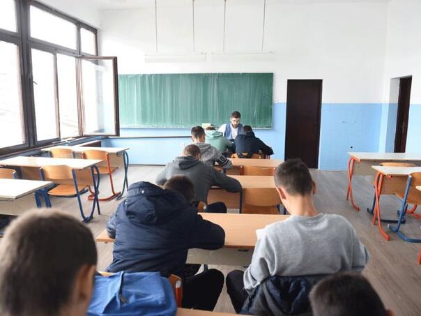 Sve manji broj đaka u osnovnim školama u RS