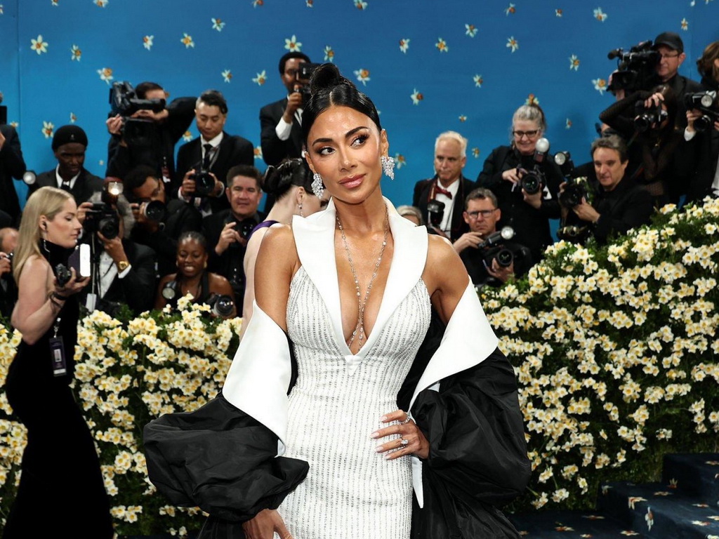 Sve puca na njoj: Nicole Scherzinger pokazala bujne grudi