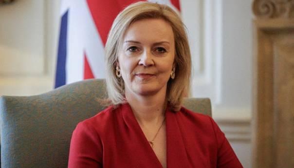 Sve veća podrška za Truss da postane nova britanska premijerka