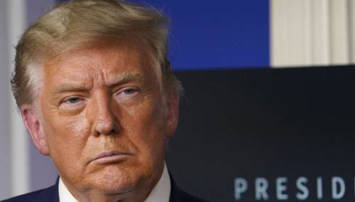 Sve više republikanaca poziva Trumpa na ostavku