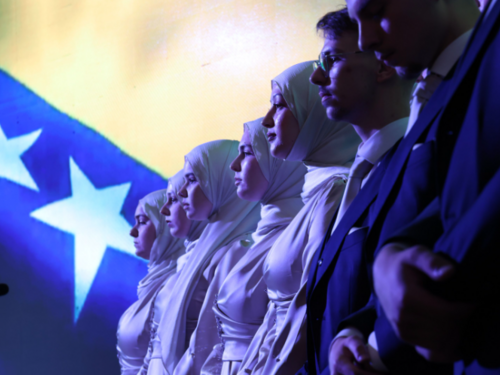 Svečana akademija maturanata banjalučke medrese: Učinite da budemo ponosni na vas