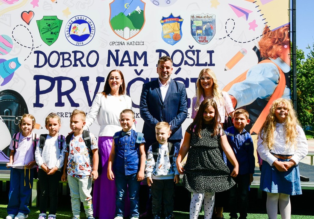 Svečani prijem i pokloni za prvačiće Hadžića