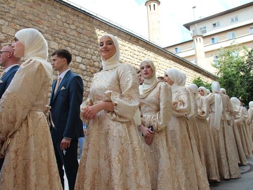 Svečano ispraćena 475. generacija maturanata Gazi Husrev-begove medrese