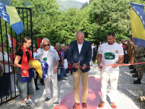 Svečano otvoreno obnovljeno Partizansko groblje