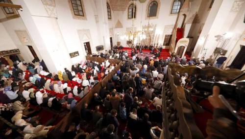 Svečanost povodom mubarek noći Lejletul-kadr u Gazi Husrev-begovoj džamiji