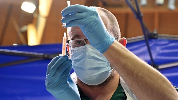 Svećenici i časne sestre prioritetna grupa za vakcinaciju u Italiji